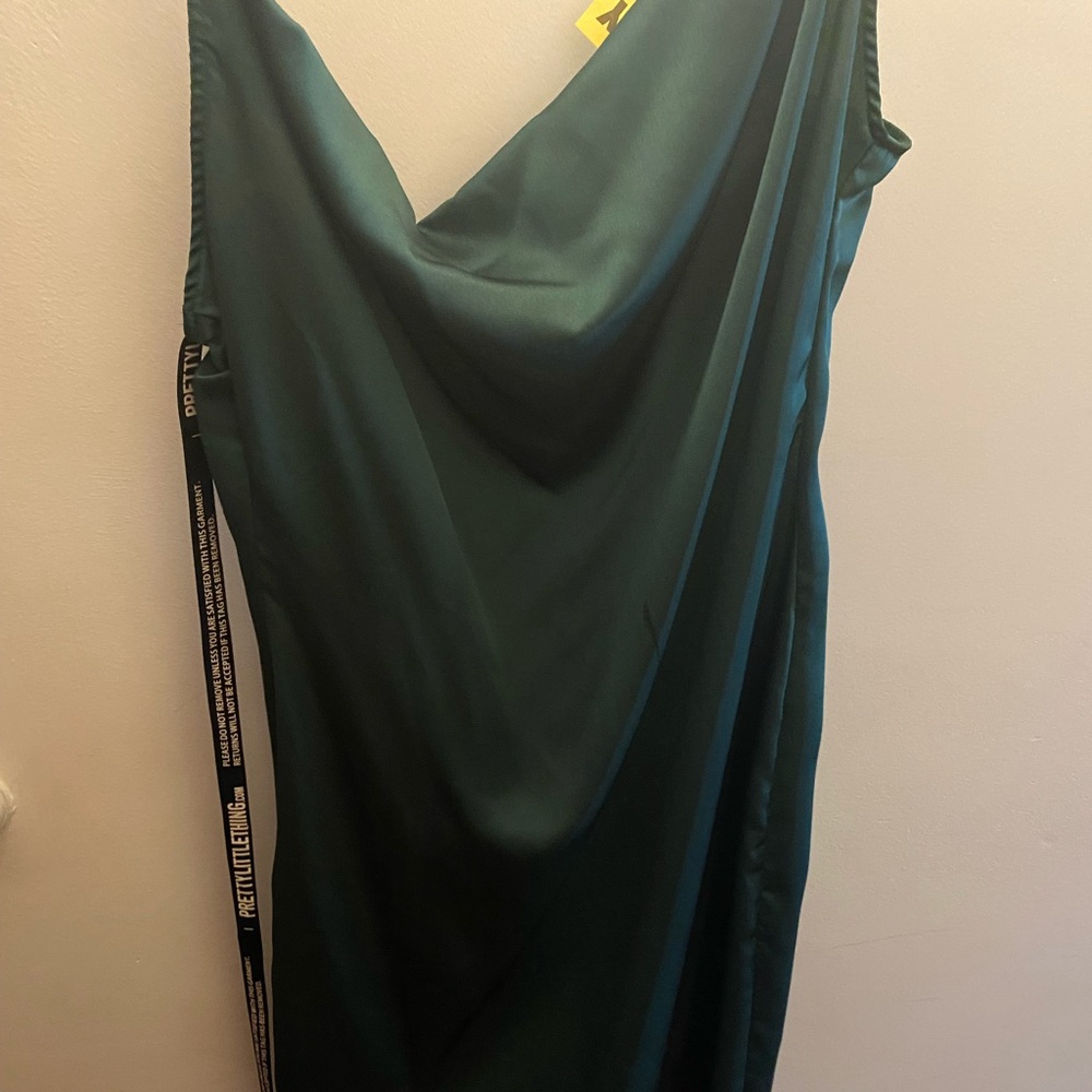 Pretty little thing strapless green dress never worn